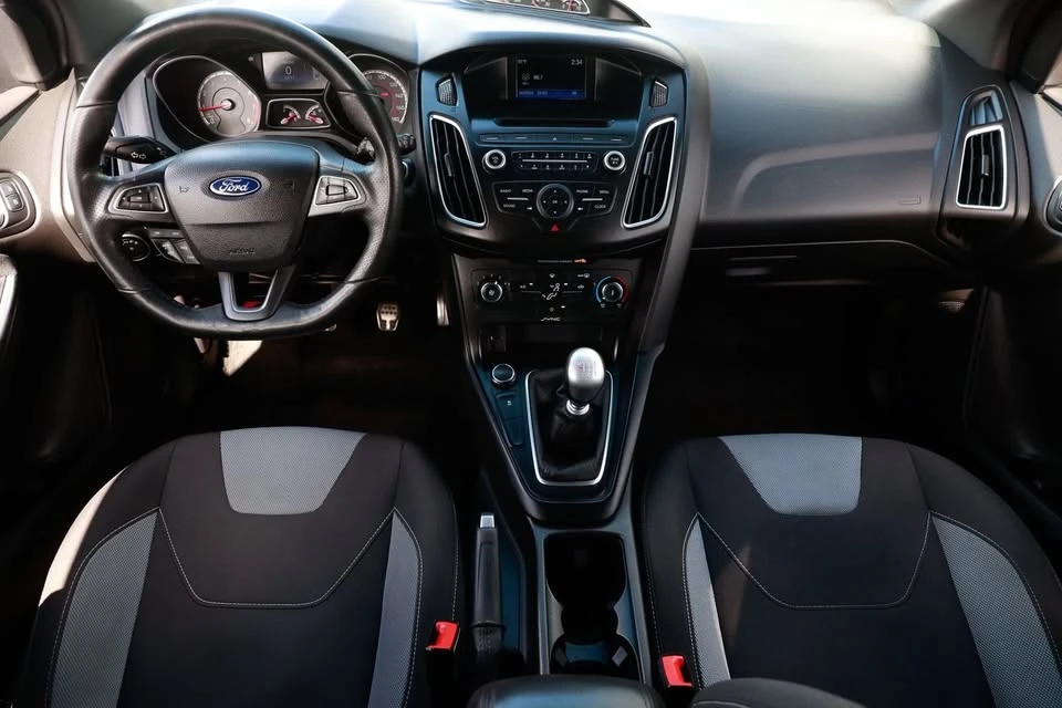 2017 Ford Focus 3rd Gen - Image 9 of 19