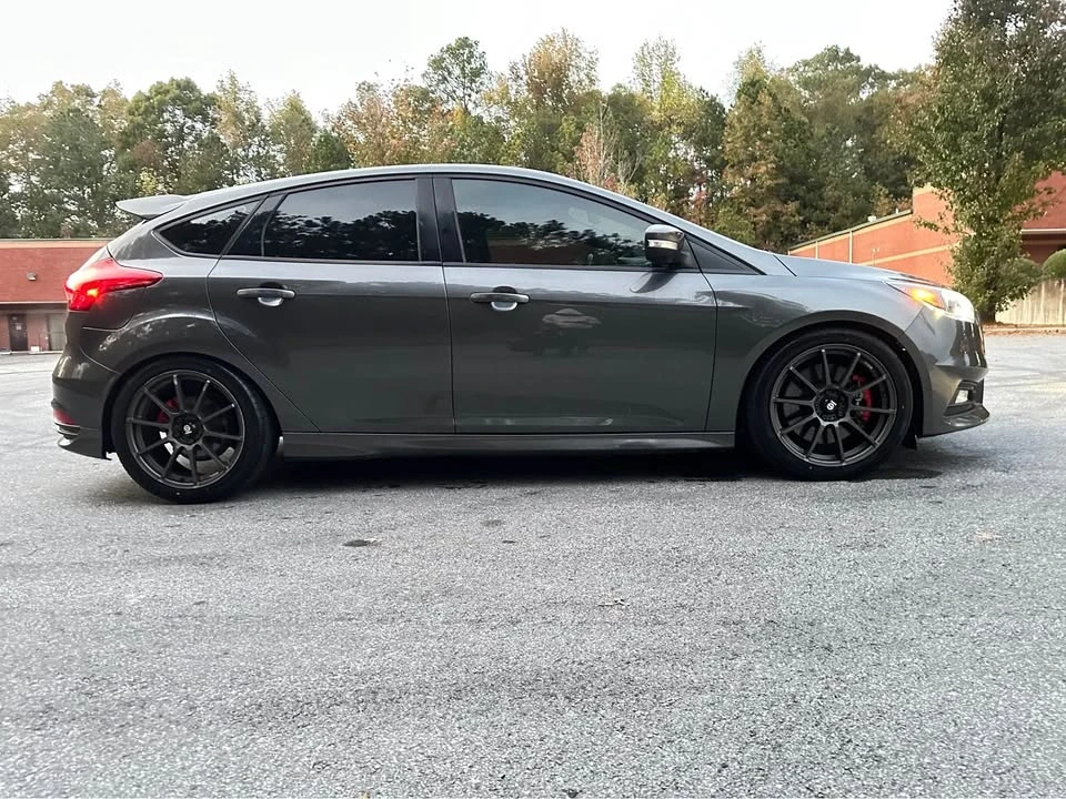 2017 Ford Focus ST 3rd Gen - Image 5 of 13