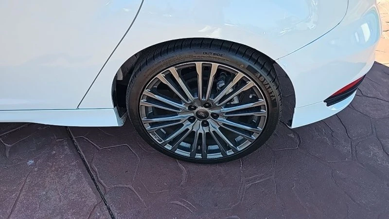 2017 Ford Focus 3rd Gen - Image 6 of 16