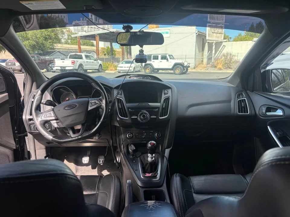 2017 Ford Focus 3rd Gen - Image 2 of 4