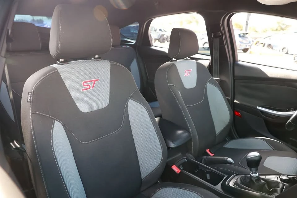 2017 Ford Focus 3rd Gen - Image 13 of 19