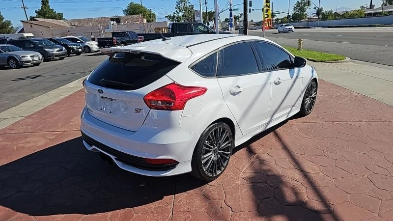 2017 Ford Focus 3rd Gen - Image 4 of 16