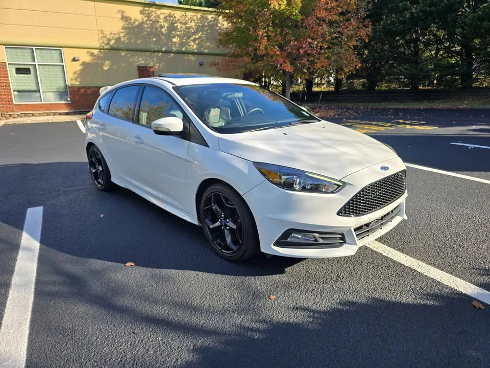 2017 Ford Focus 3rd Gen - Image 2 of 19