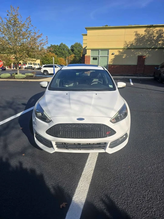 2017 Ford Focus 3rd Gen - Image 3 of 19