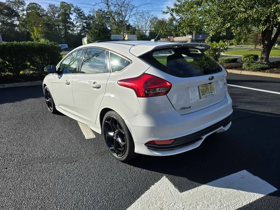 2017 Ford Focus 3rd Gen - Image 6 of 19