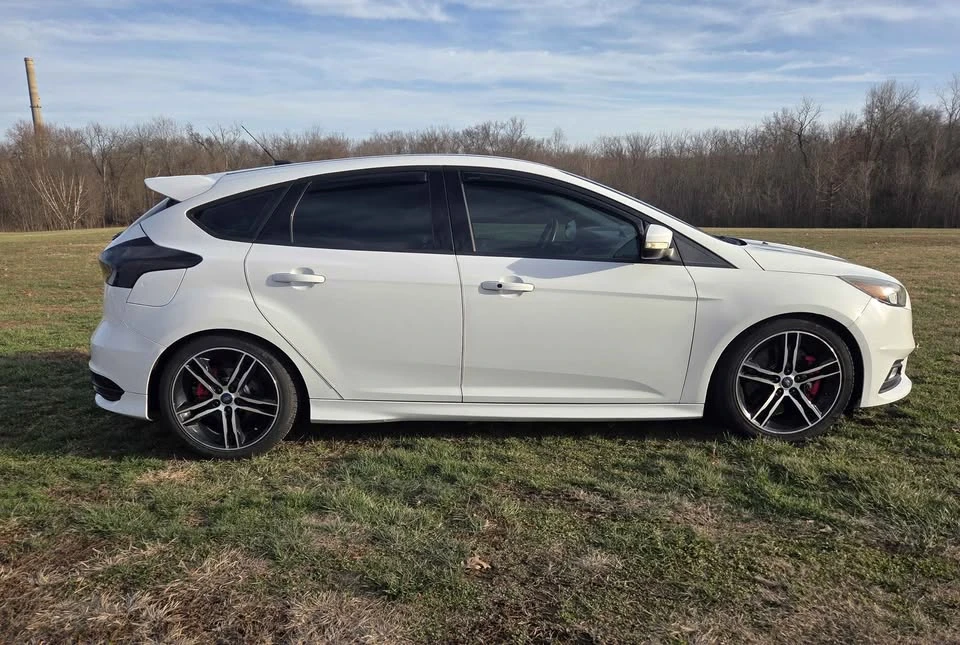 2017 Ford Focus 3rd Gen - Image 4 of 13