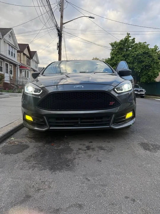 2017 Ford Focus ST 3rd Gen - Image 5 of 20