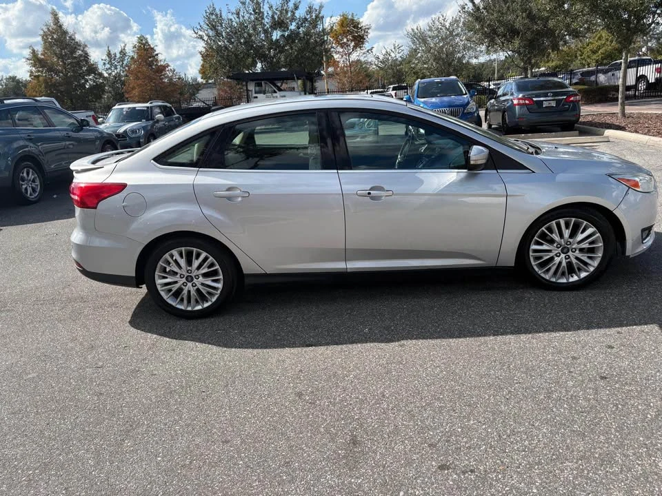 2017 Ford Focus 3rd Gen - Image 2 of 7