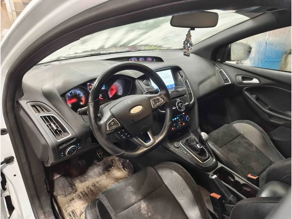 2017 Ford Focus RS 3rd Gen - Image 5 of 6