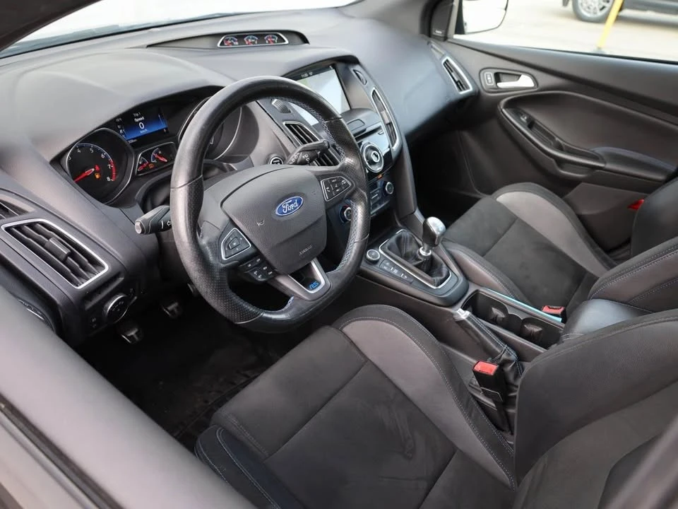 2017 Ford Focus RS 3rd Gen - Image 9 of 20