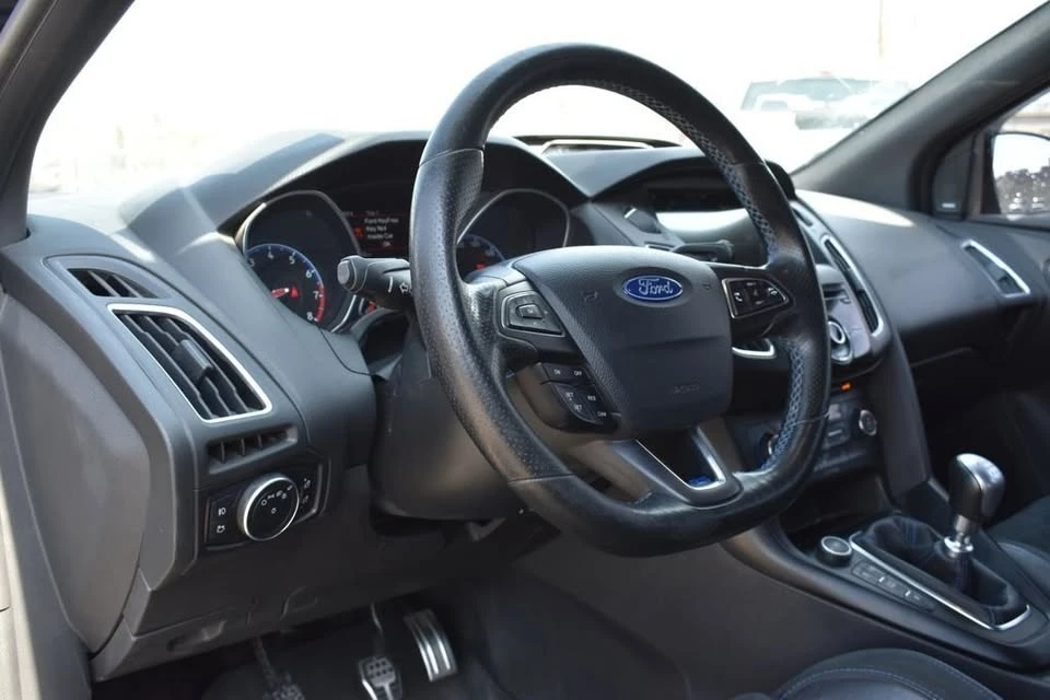 2017 Ford Focus RS 3rd Gen - Image 9 of 12