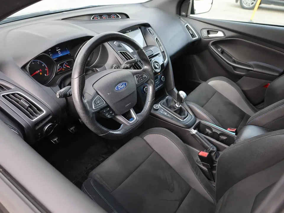 2017 Ford Focus RS 3rd Gen - Image 9 of 18