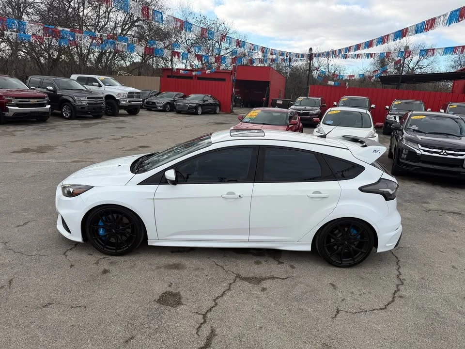 2017 Ford Focus RS 3rd Gen - Image 2 of 16