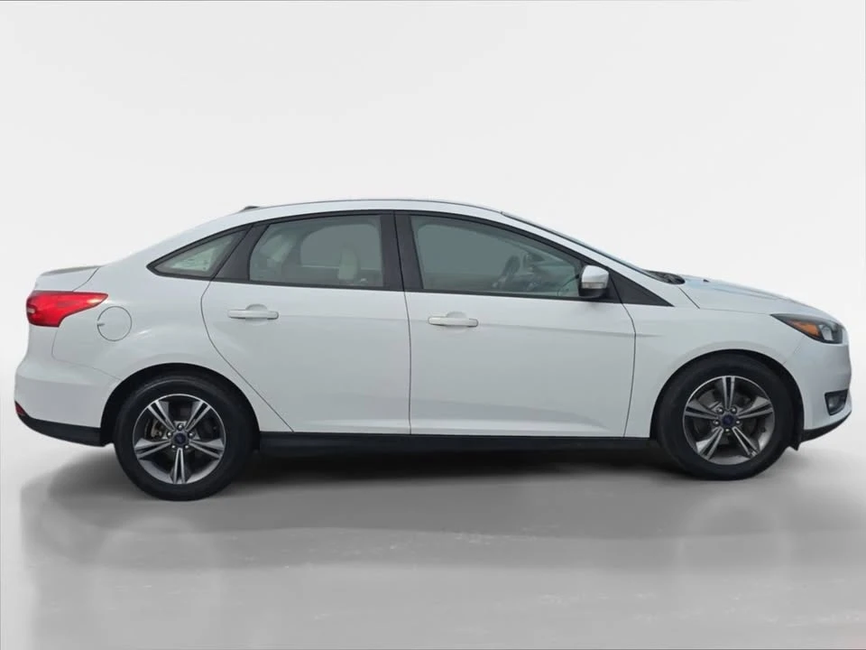 2017 Ford Focus 3rd Gen - Image 6 of 16