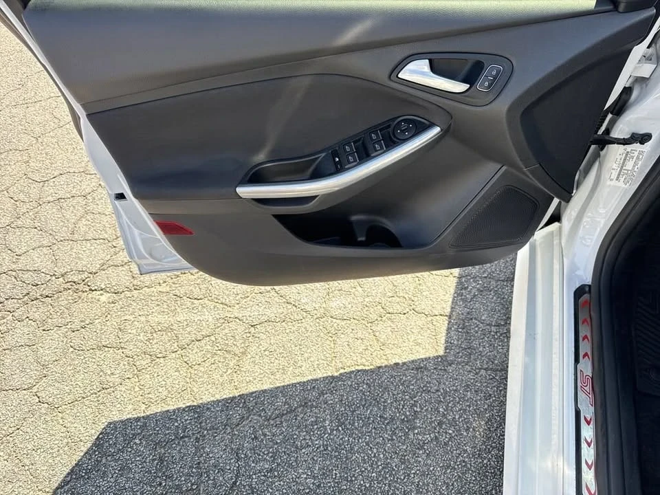 2017 Ford Focus 3rd Gen - Image 9 of 19