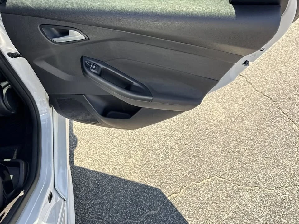 2017 Ford Focus 3rd Gen - Image 15 of 19