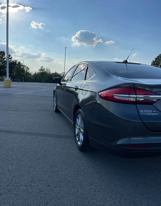 2017 Ford Fusion 2nd Gen - Image 5 of 10