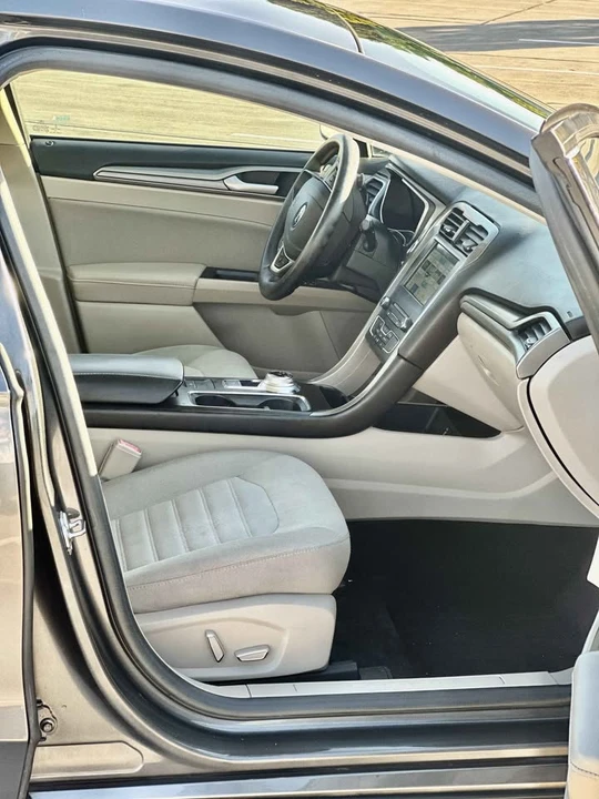 2017 Ford Fusion 2nd Gen - Image 11 of 15