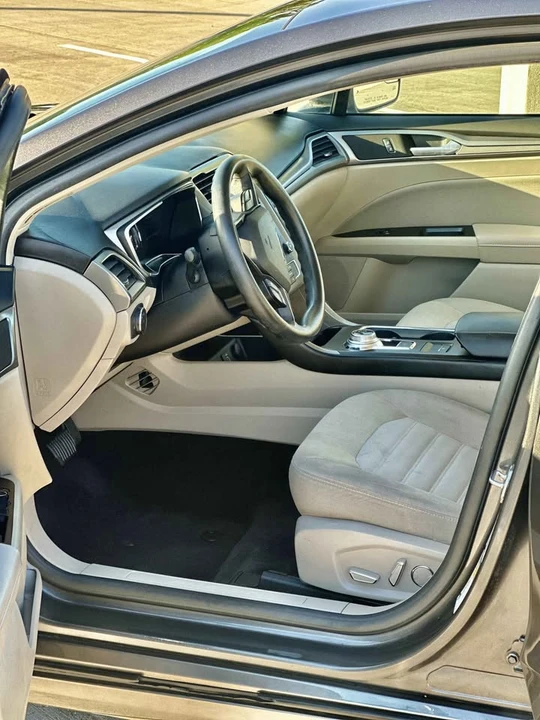 2017 Ford Fusion 2nd Gen - Image 13 of 15