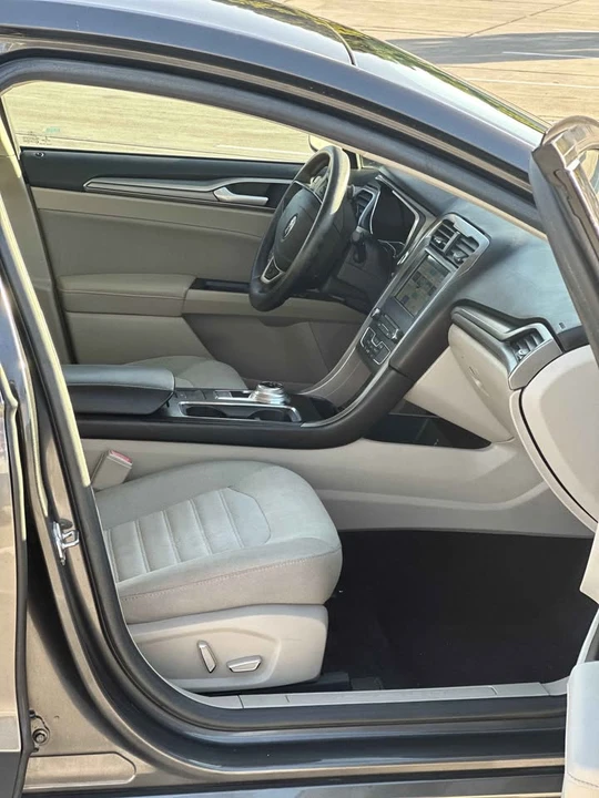 2017 Ford Fusion 2nd Gen - Image 9 of 15