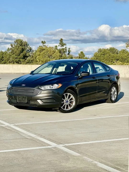 2017 Ford Fusion 2nd Gen - Image 14 of 15