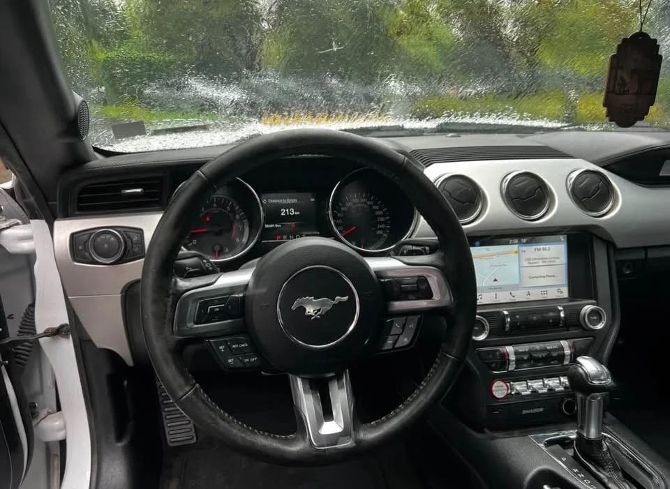 2017 Ford S550 Mustang - Image 11 of 19