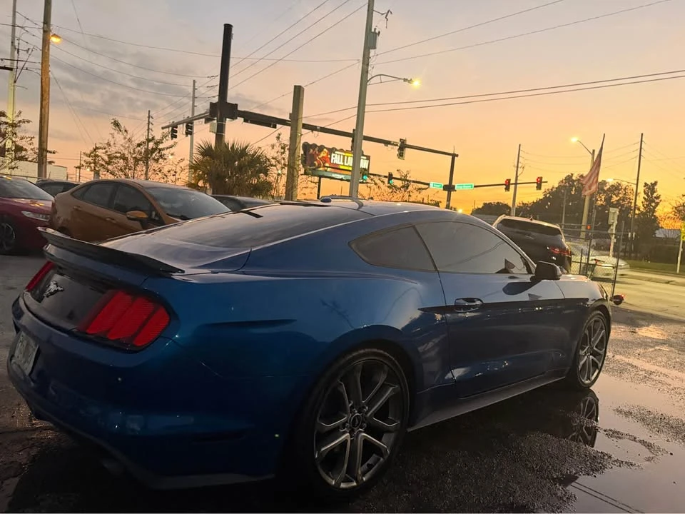 2017 Ford S550 Mustang - Image 9 of 17