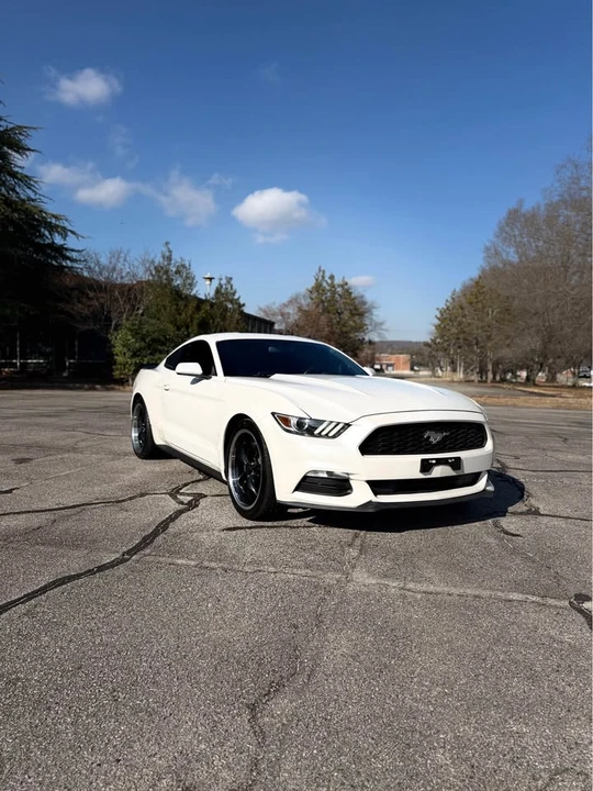 2017 Ford S550 Mustang - Image 2 of 17