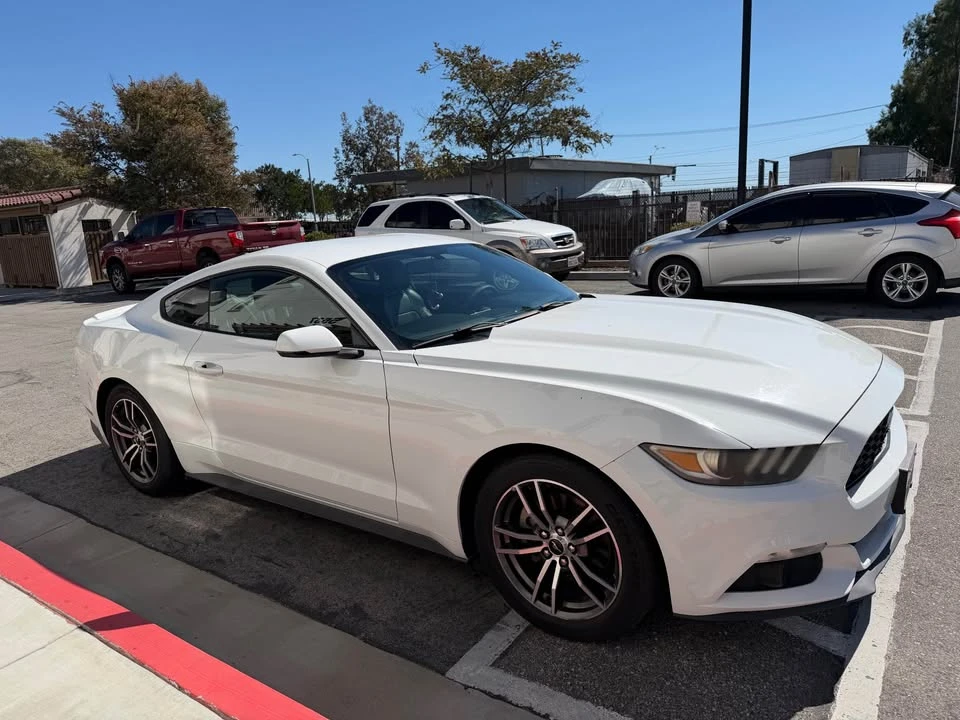 2017 Ford S550 Mustang - Image 2 of 10