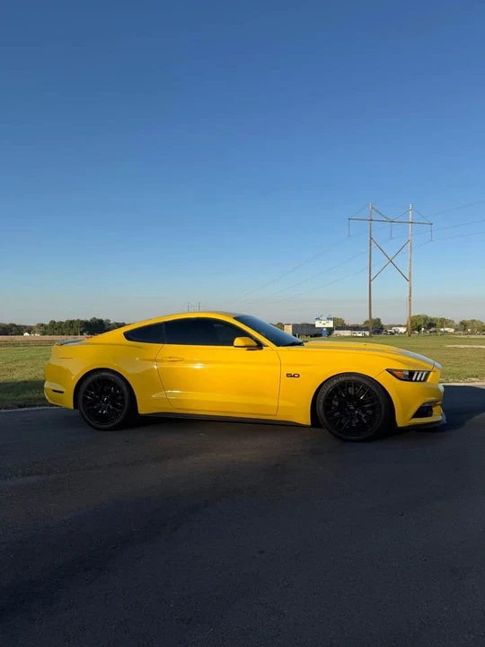 2017 Ford S550 Mustang - Image 2 of 9