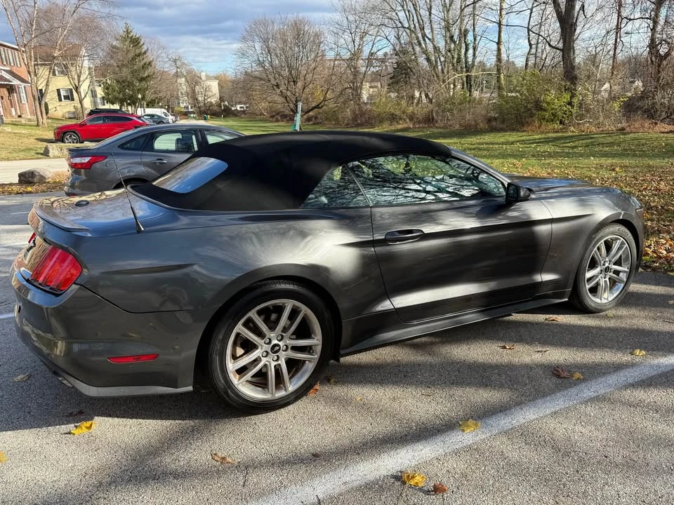 2017 Ford S550 Mustang - Image 2 of 11