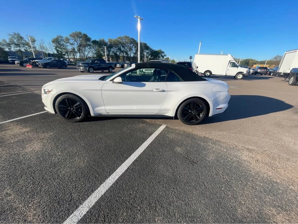 2017 Ford S550 Mustang - Image 2 of 9