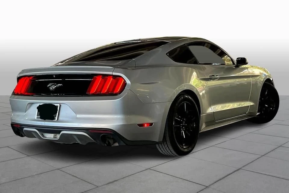 2017 Ford S550 Mustang - Image 2 of 16