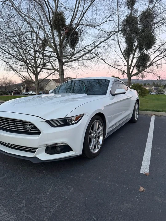 2017 Ford S550 Mustang - Image 2 of 15