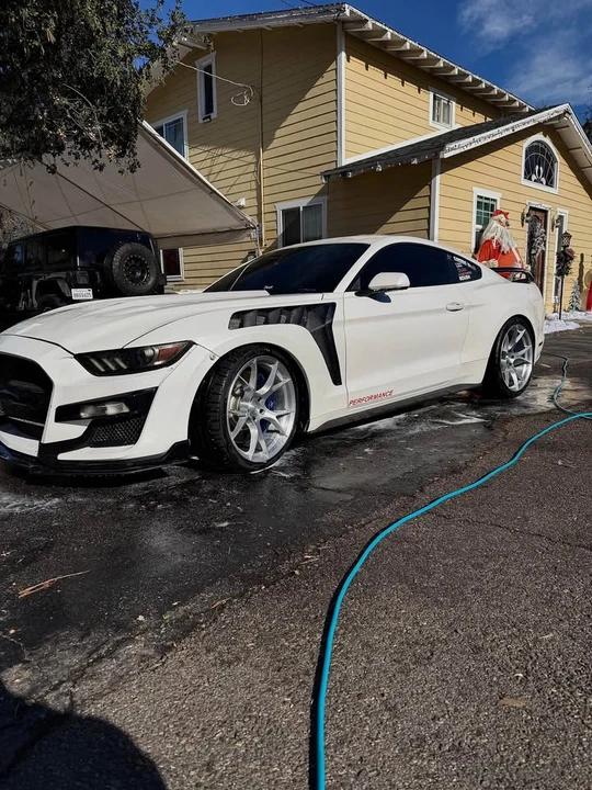 2017 Ford S550 Mustang - Image 2 of 3