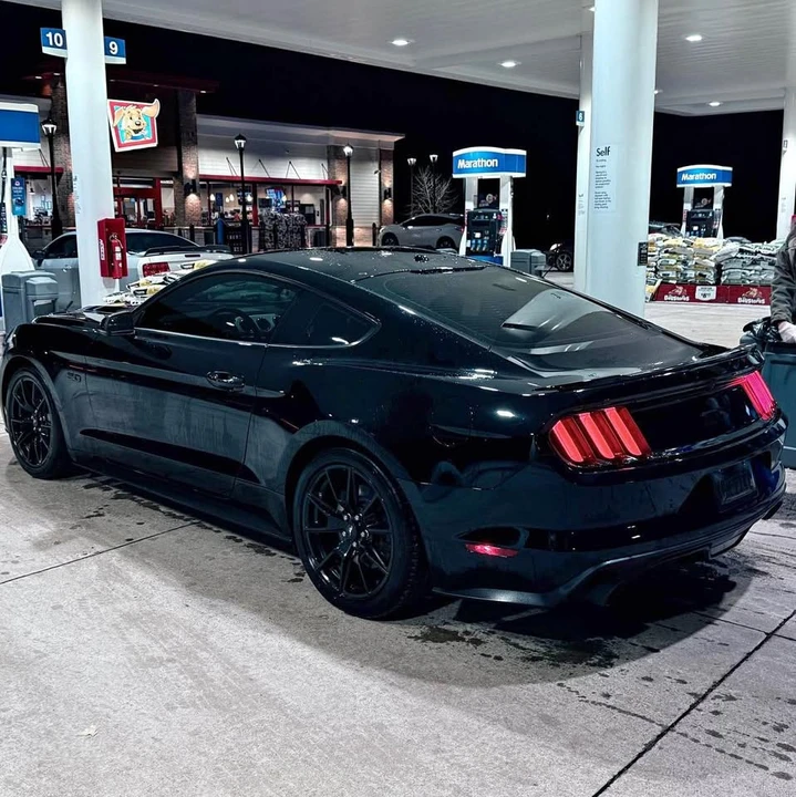 2017 Ford S550 Mustang - Image 2 of 15