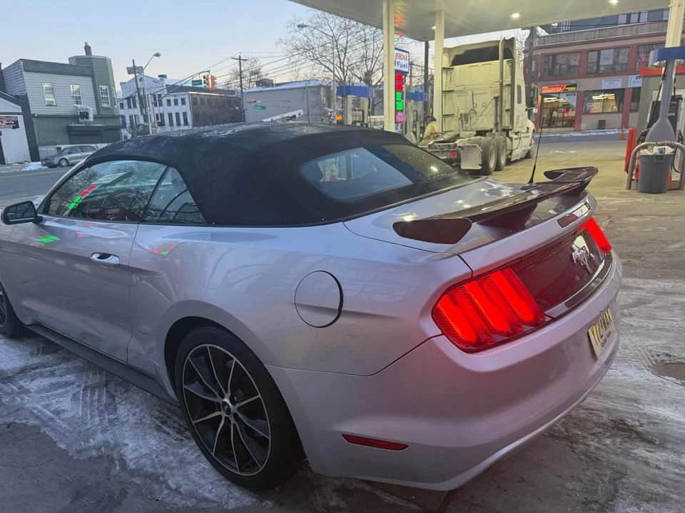 2017 Ford S550 Mustang - Image 2 of 5