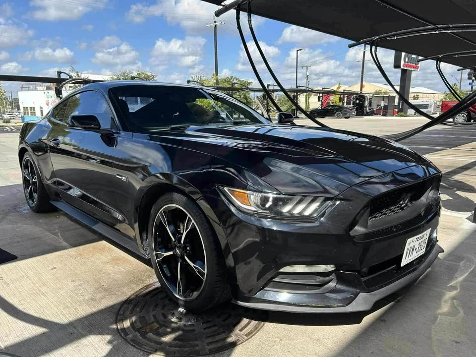 2017 Ford S550 Mustang - Image 2 of 13