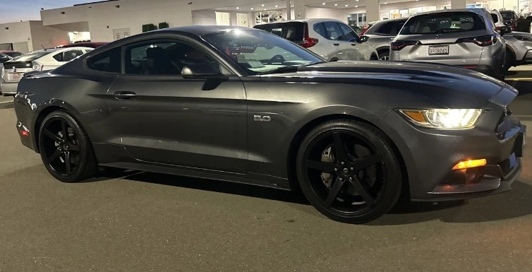 2017 Ford S550 Mustang - Image 2 of 3