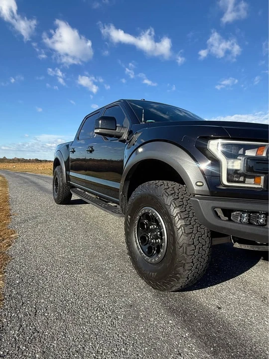 2017 Ford F-150 Raptor 13th Gen - Image 6 of 13