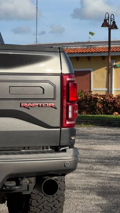 2017 Ford F-150 Raptor 13th Gen - Image 11 of 19