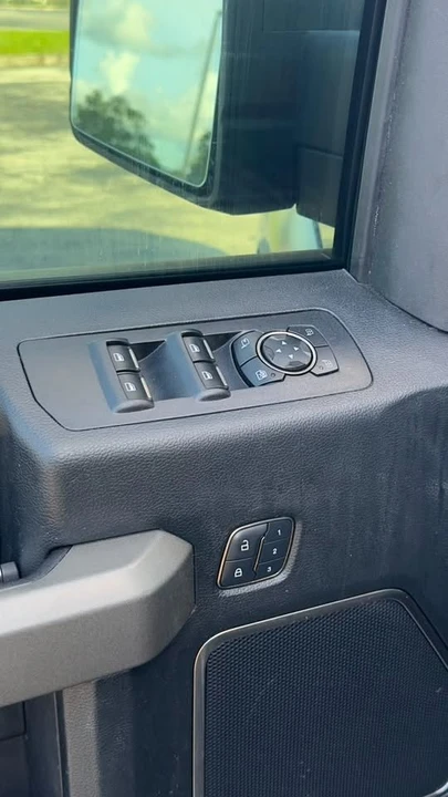 2017 Ford F-150 Raptor 13th Gen - Image 14 of 19