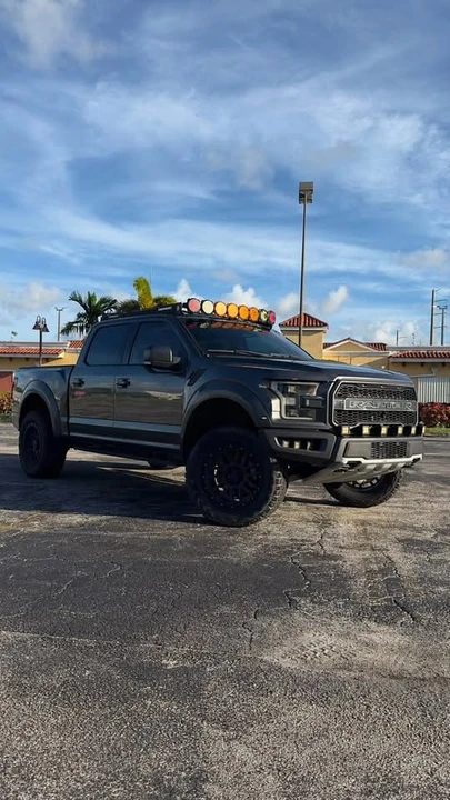 2017 Ford F-150 Raptor 13th Gen - Image 13 of 19