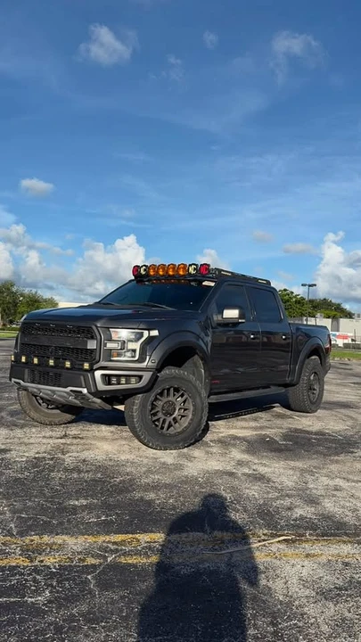 2017 Ford F-150 Raptor 13th Gen - Image 18 of 19