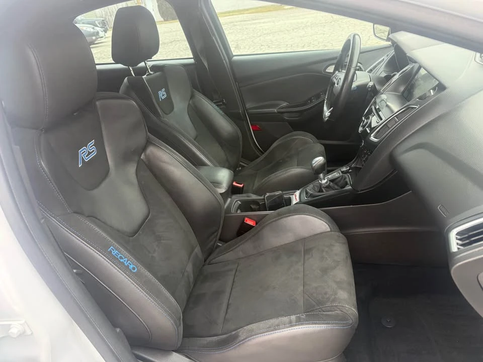 2017 Ford Focus RS 3rd Gen - Image 12 of 16