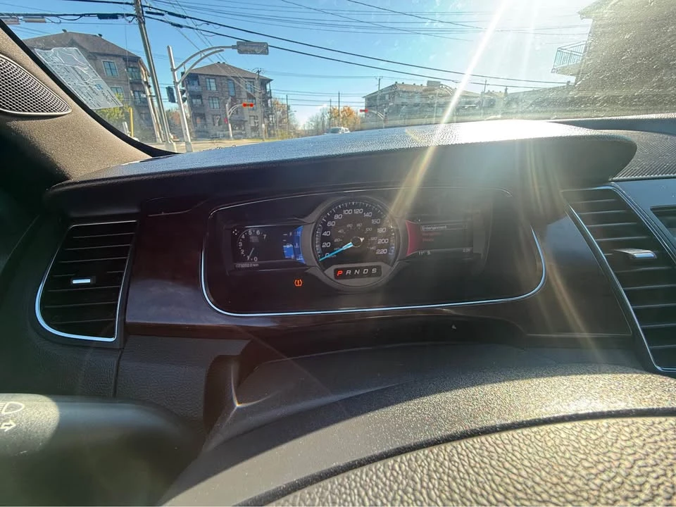 2017 Ford Taurus 6th Gen - Image 8 of 8