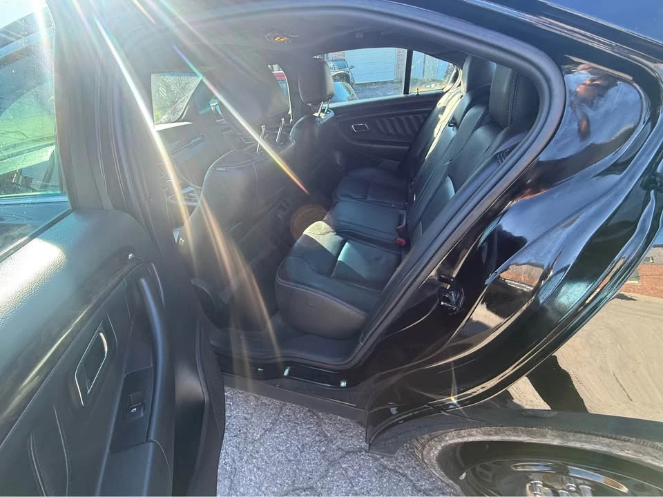 2017 Ford Taurus 6th Gen - Image 6 of 8