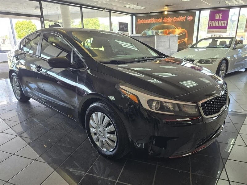 2017 Kia Forte - Image 3 of 4