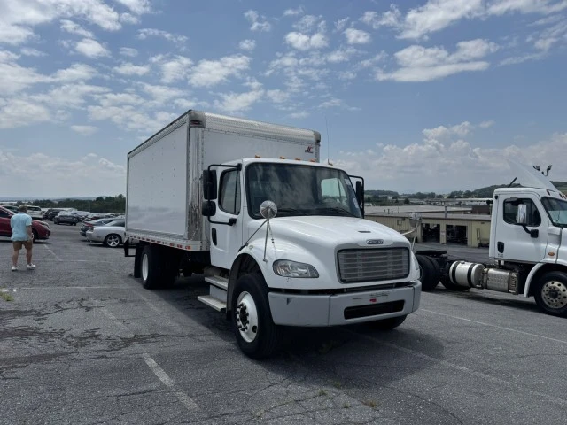 2017 Freightliner - Image 3 of 13