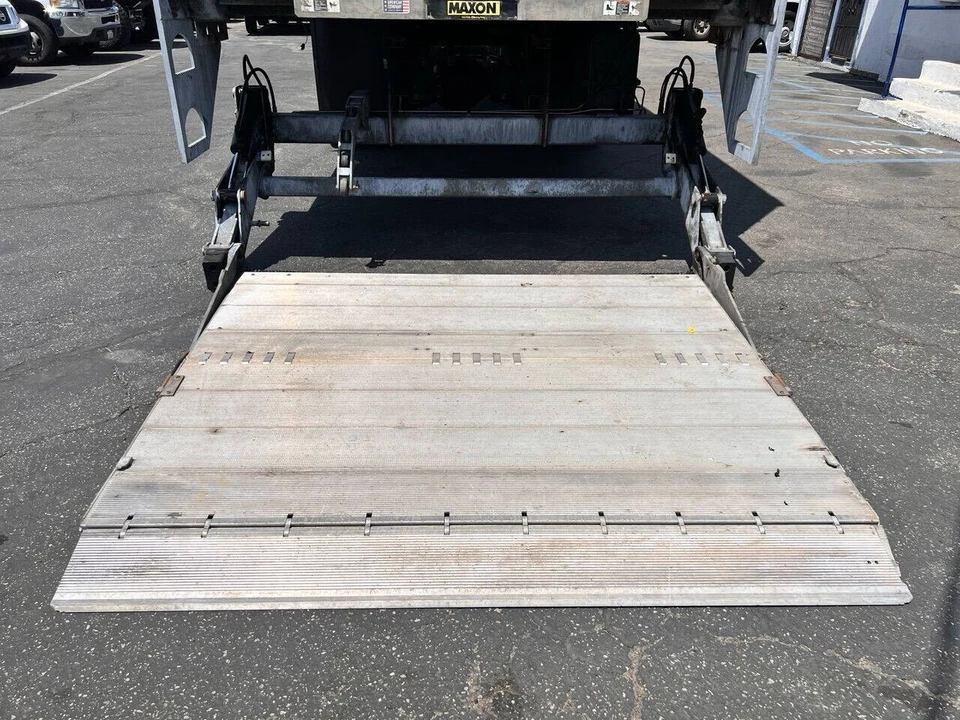 2017 Freightliner - Image 15 of 21